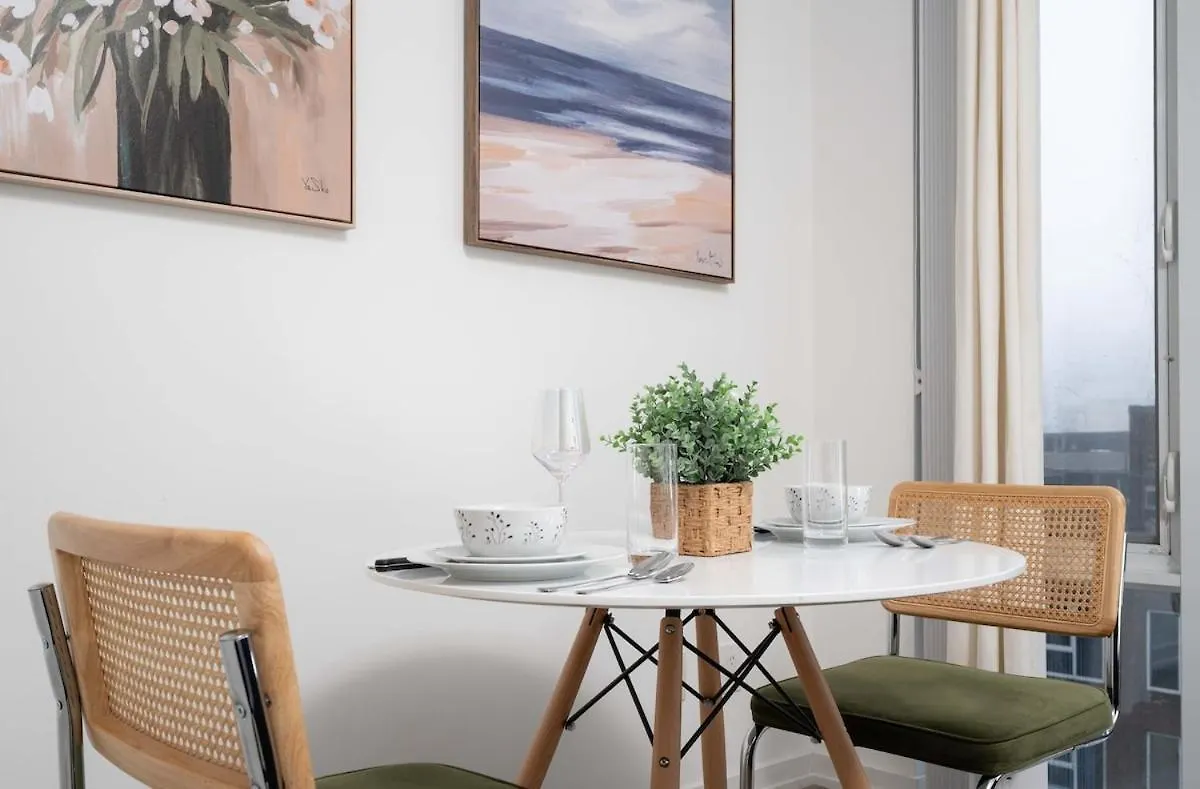 Apartamento 1Bd Next To Queen St - Most Ideal Location Toronto