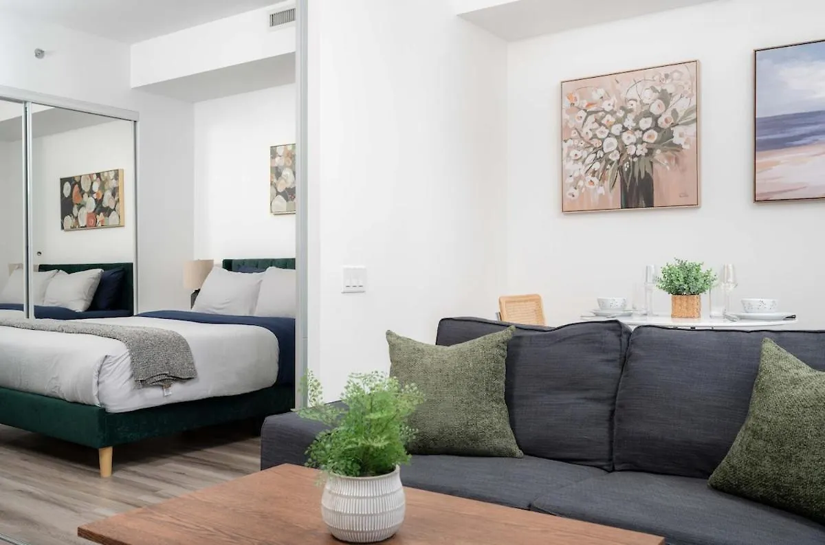 1Bd Next To Queen St - Most Ideal Location Toronto