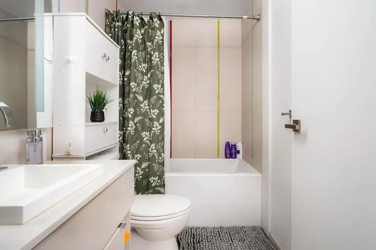 Apartamento 1Bd Next To Queen St - Most Ideal Location Toronto Canadá