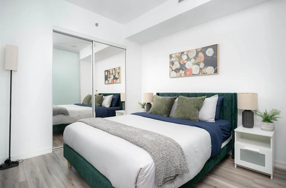 1Bd Next To Queen St - Most Ideal Location Toronto 0*,