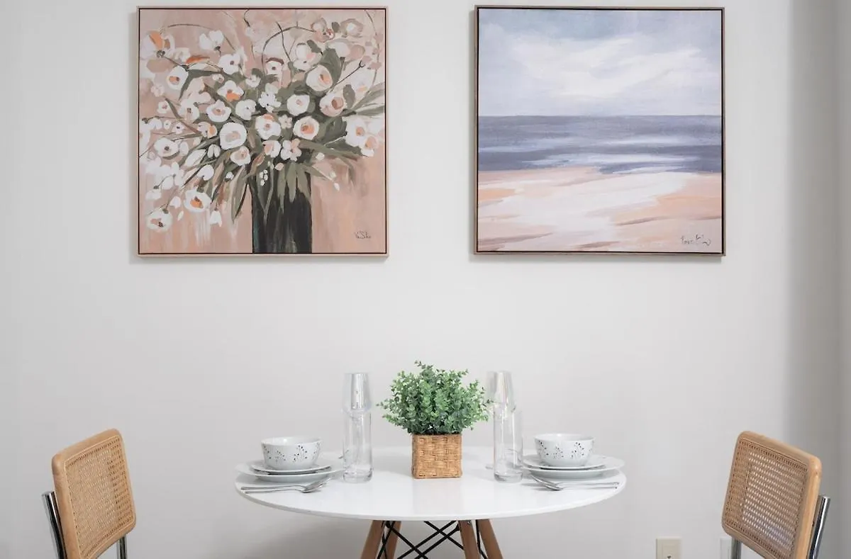 1Bd Next To Queen St - Most Ideal Location Toronto